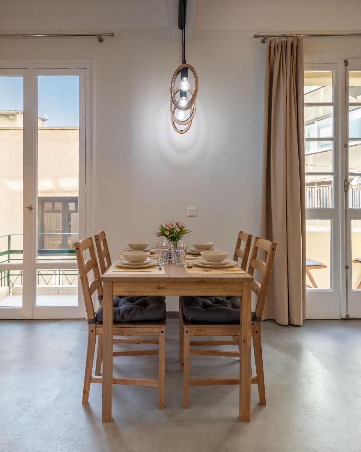 Christiana'S Lovely Apartment In Psyri, Atene Esterno foto