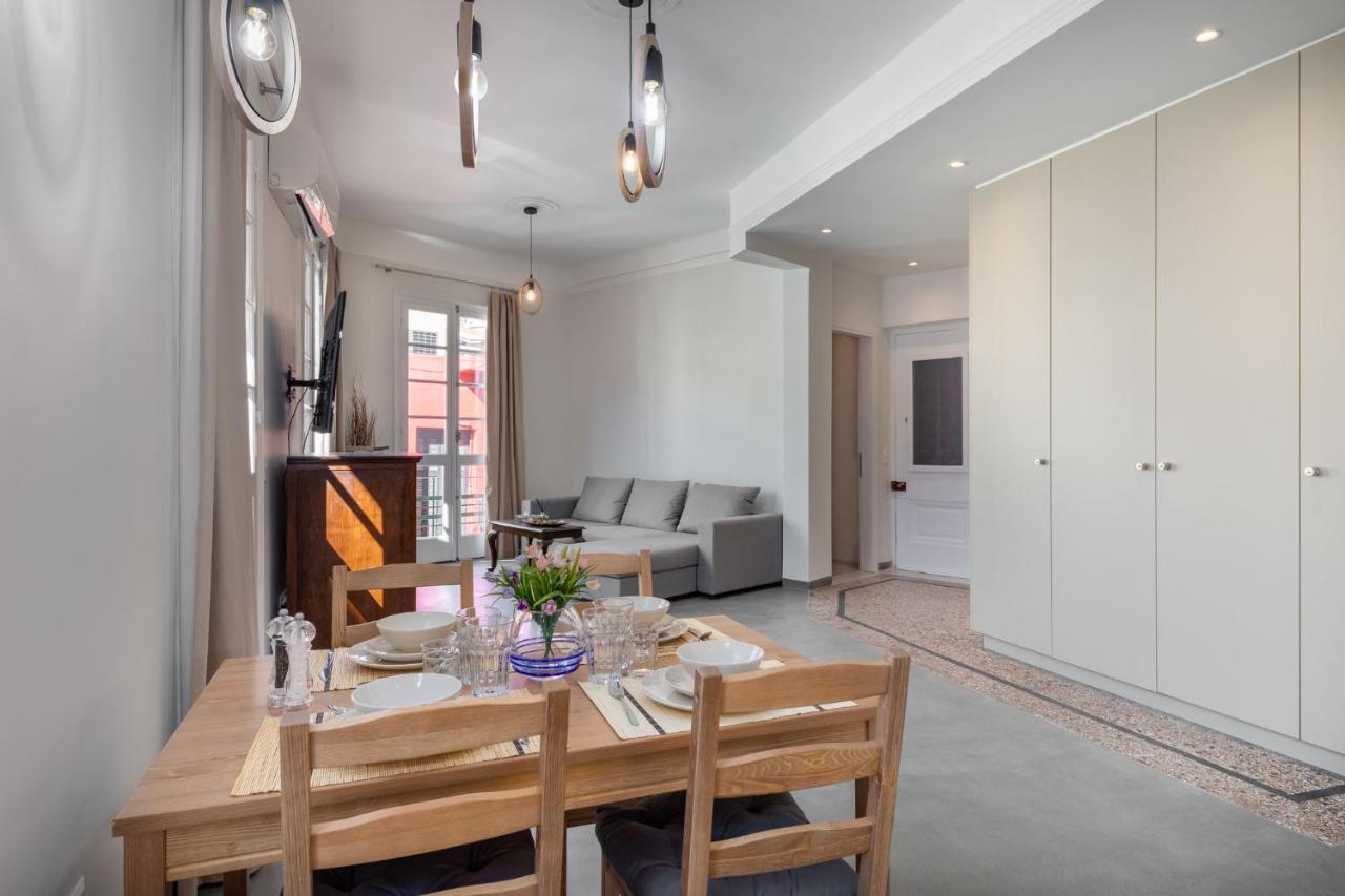 Christiana'S Lovely Apartment In Psyri, Atene Esterno foto